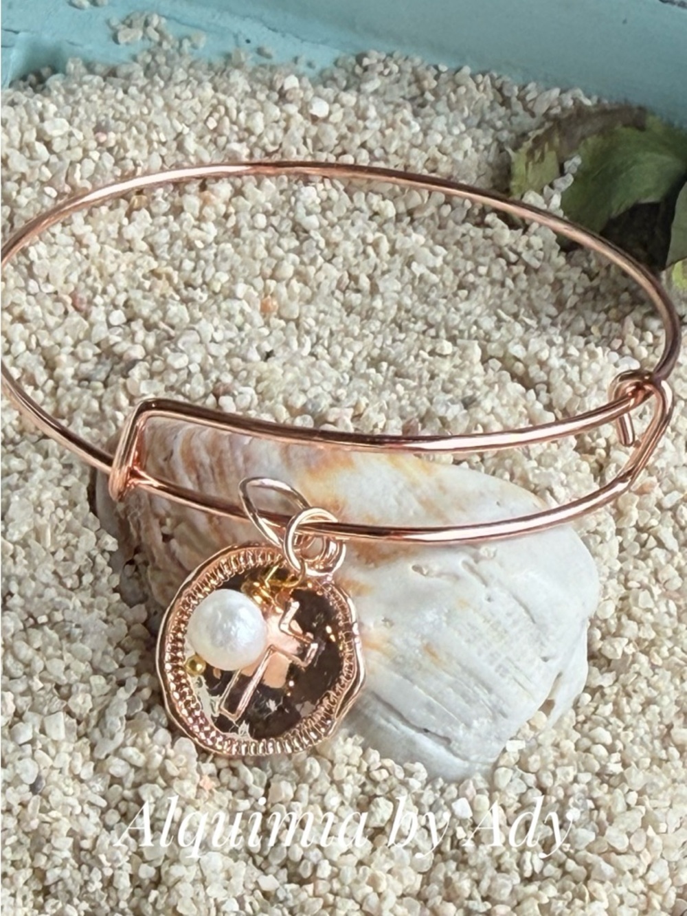 Alquimia Rose Gold Coin and baroque Pearl Charm Bangle